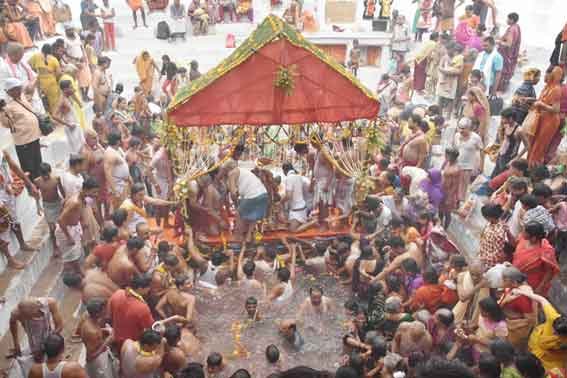 इस कुंड में स्नान करने पर पापों से मुक्ति दिलाते हैं भगवान शिव