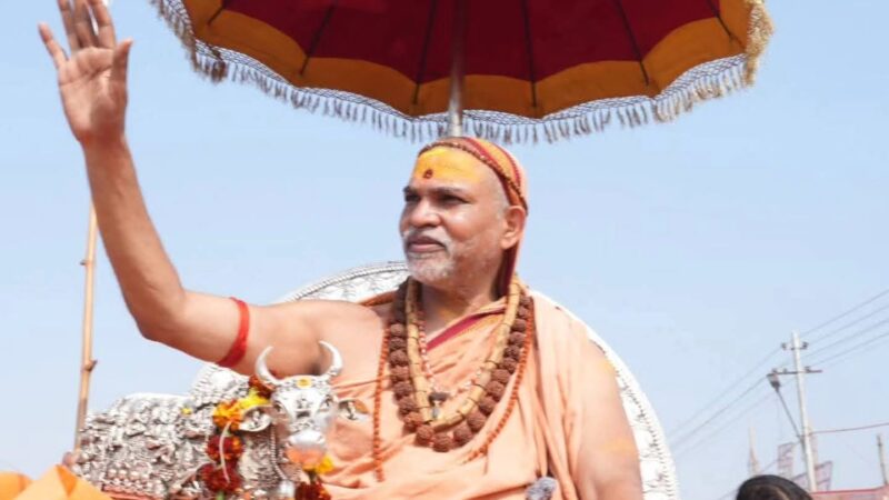 सत्ता, संत और साज़िश : यूपी में धर्म का उबाल, दिल्ली तक सियासी हलचल