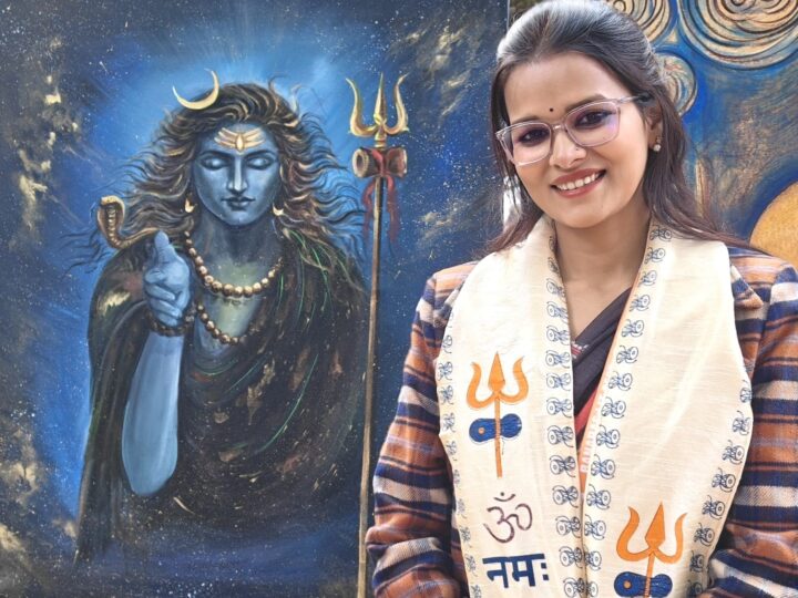 नीलकंठ की ख़ामोशी में बसता बनारस : शिवांगी के रंगों में उतरी बाबा विश्वनाथ की रूह