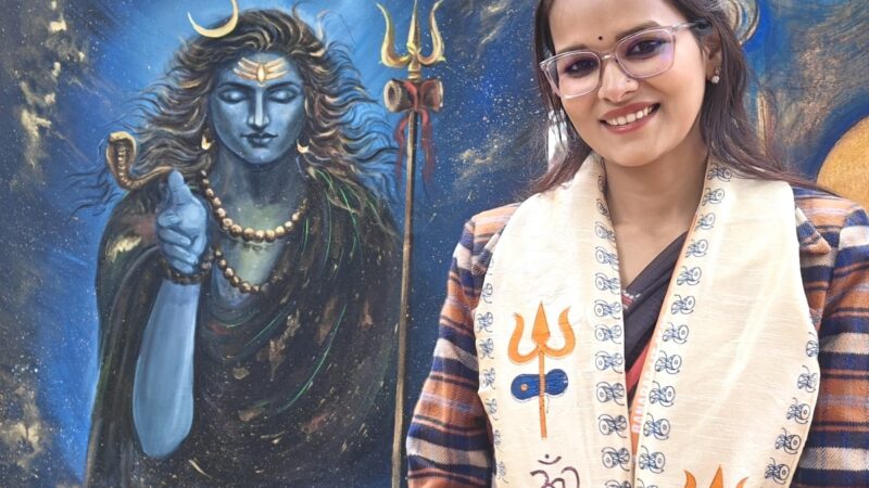 नीलकंठ की ख़ामोशी में बसता बनारस : शिवांगी के रंगों में उतरी बाबा विश्वनाथ की रूह