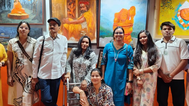 रंगों में इबादत, रेखाओं में रूहानियत…