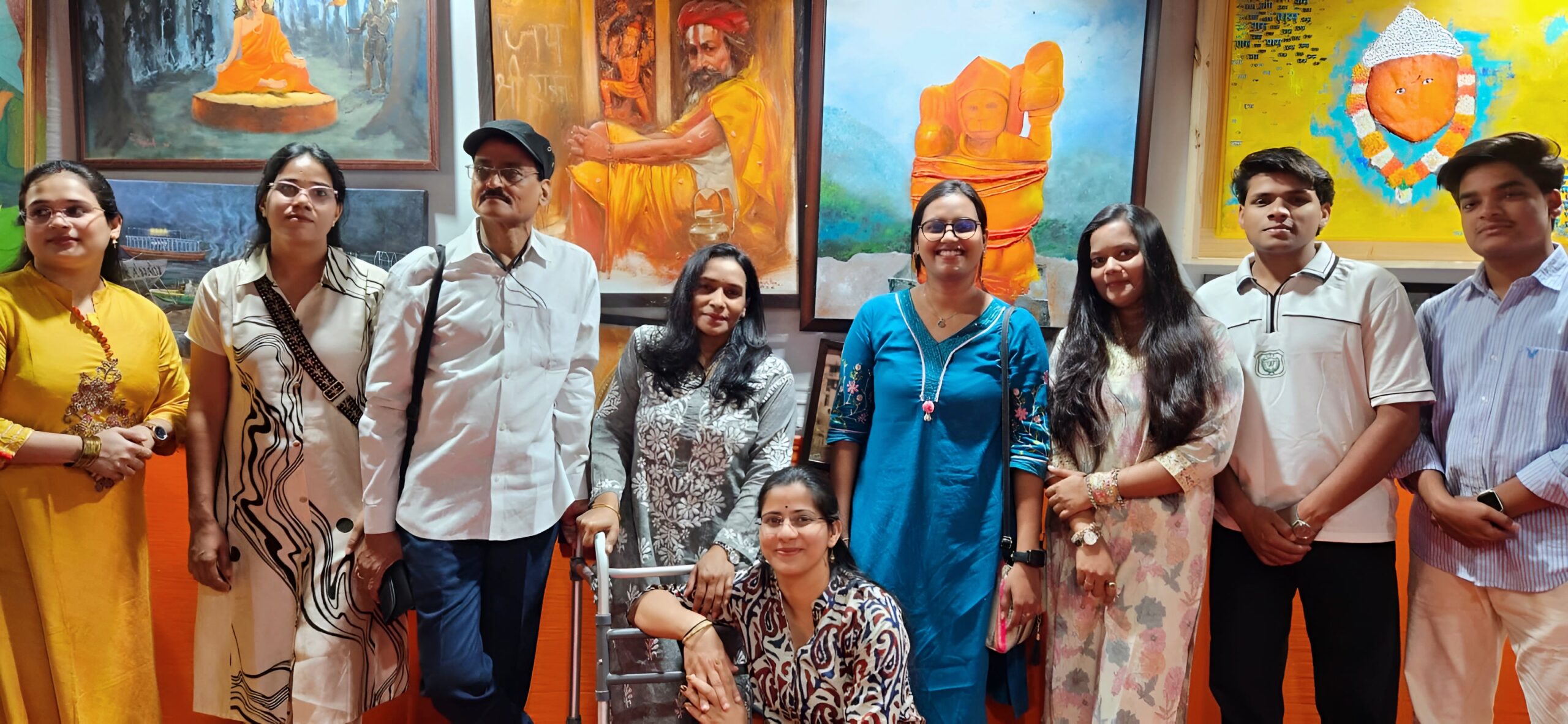 रंगों में इबादत, रेखाओं में रूहानियत…