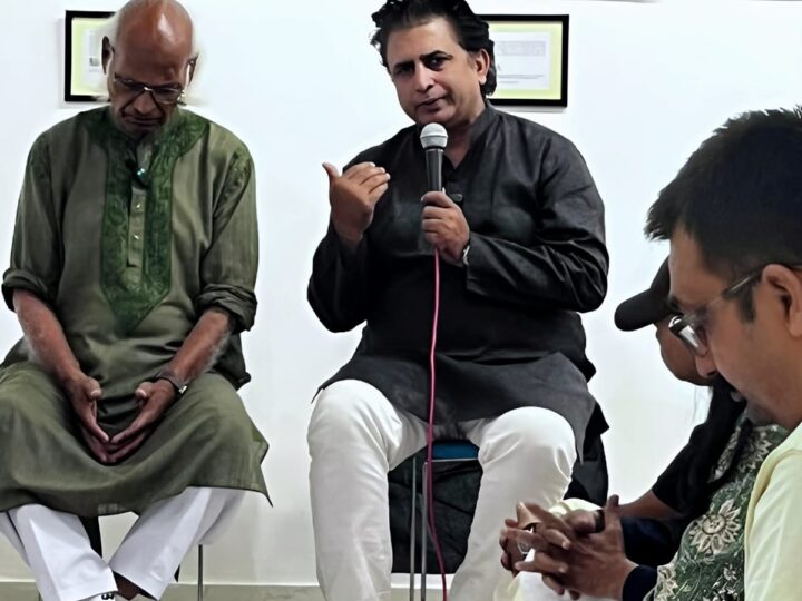 दृष्टि नहीं, दृष्टिकोण से बनती है काशी की तस्वीर : मनीष खत्री