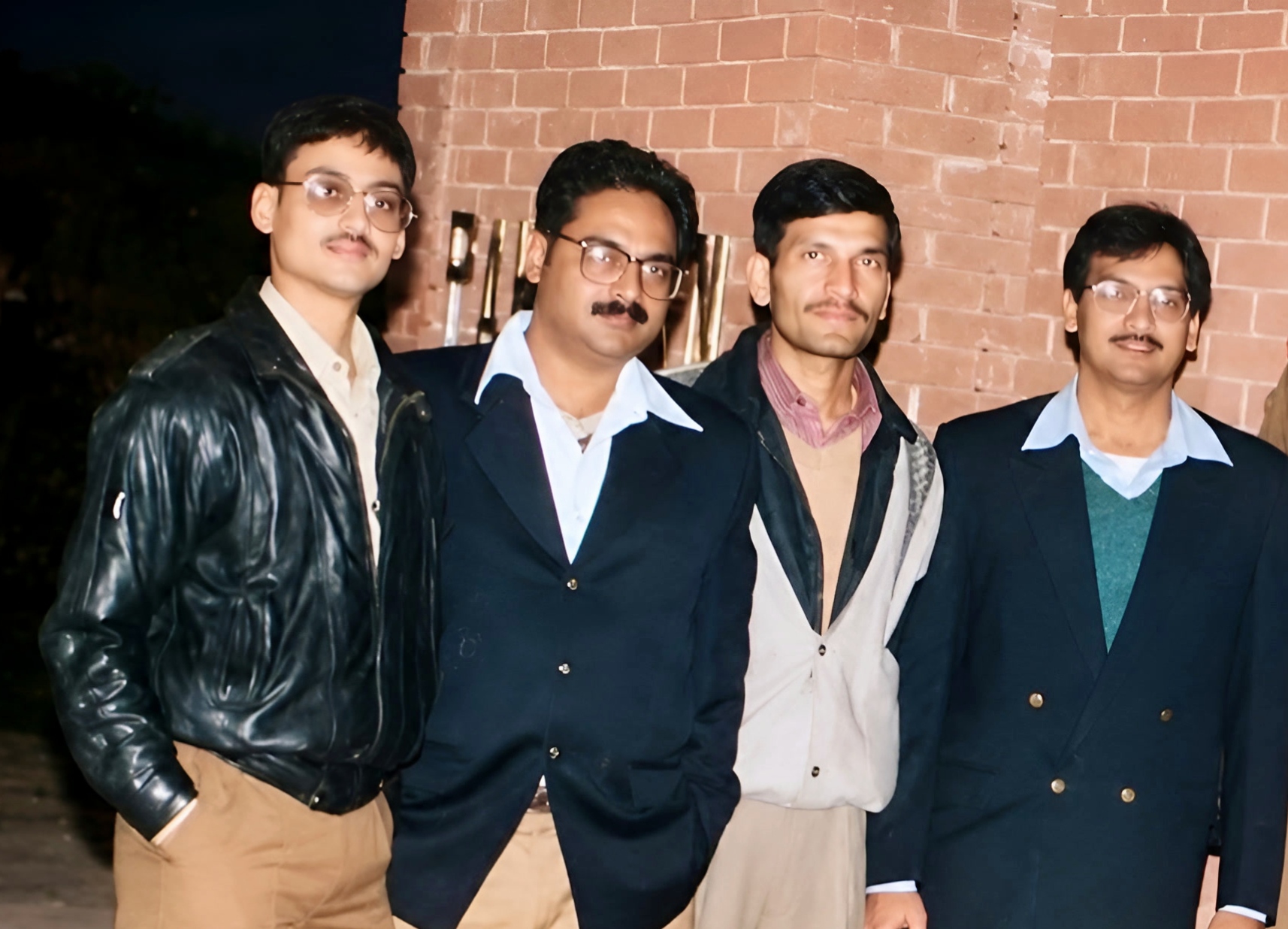 वाघा बॉर्डर : जहां खामोश होती है सरहद, बोलती हैं सिर्फ आखें